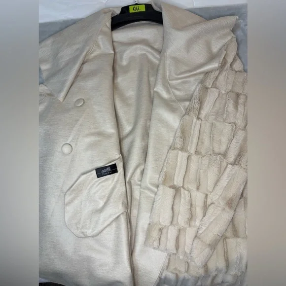 Chi by Falchi Tan Faux Fur Jacket — Size 3X — Gently Worn - Picture 7 of 7